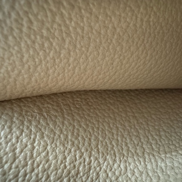 🌸SOLD🌸Louis Vuitton Cosmetic Pouch GM - Picture 12 of 16